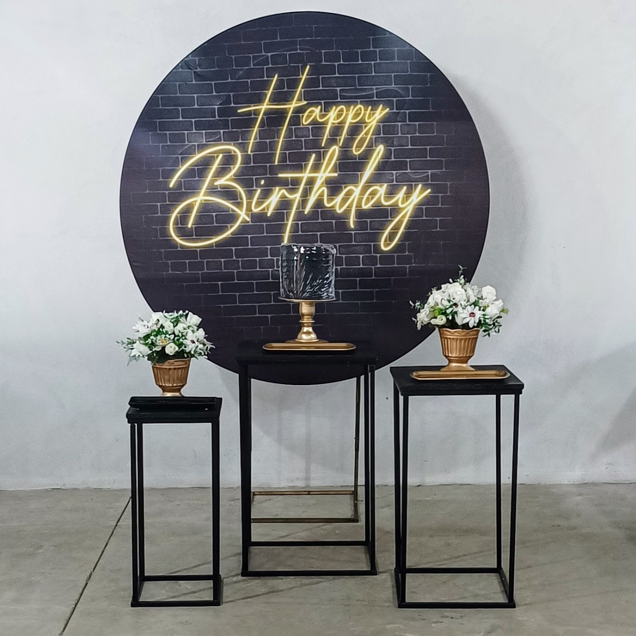 Kit Happy Birthday Mesas Pretas - MM Pegue e Monte e locação 