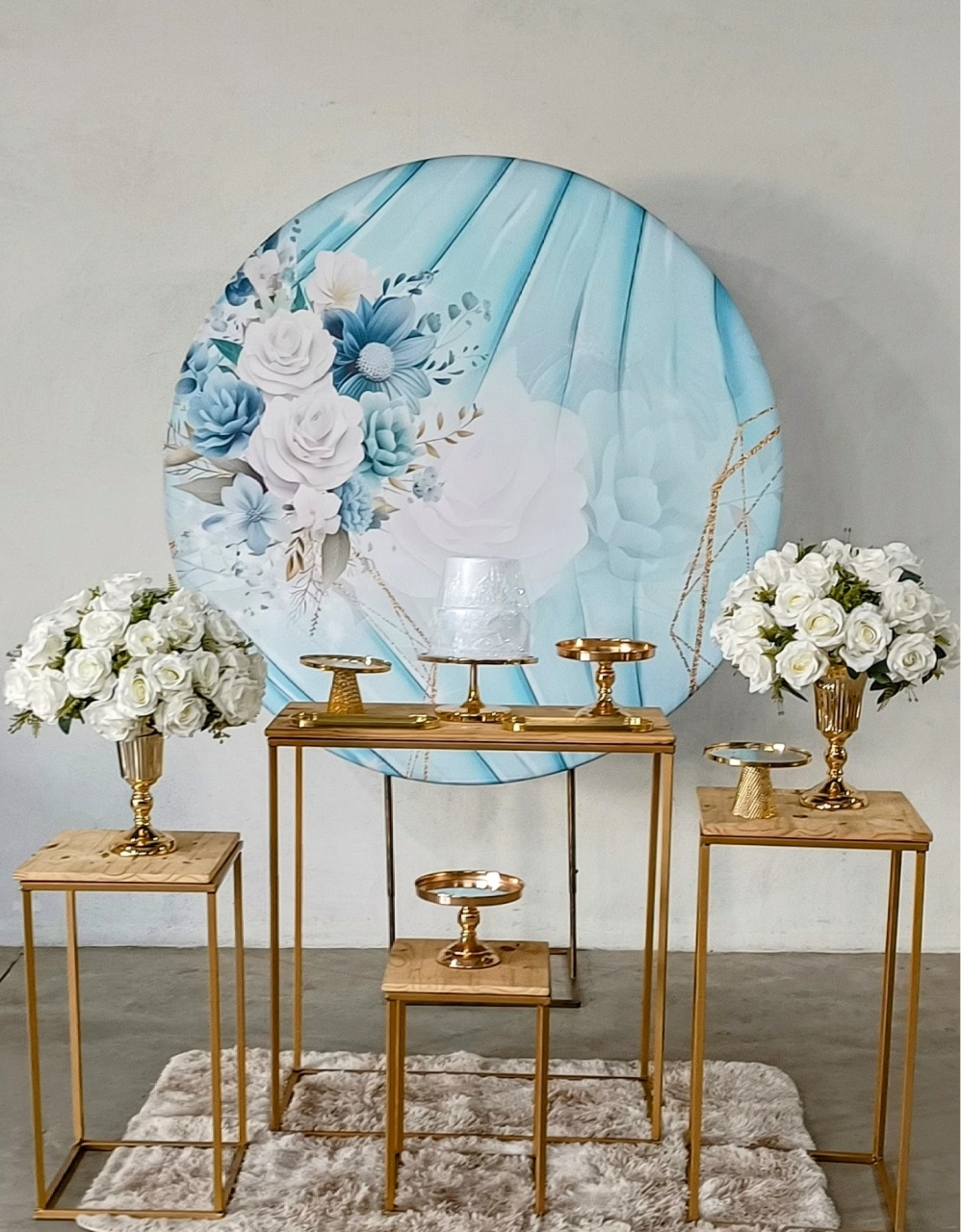 Kit Floral Azul Mesas Cubo Peças Luxo - MM Pegue e Monte e locação 