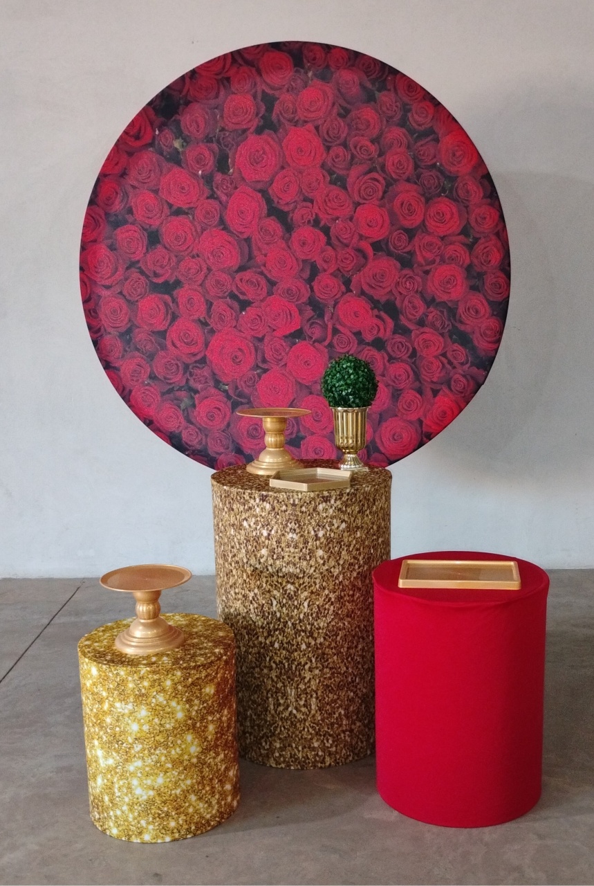 Kit Celebrar Rosas Vermelhas Com Dourado - MM Pegue e Monte e locação 