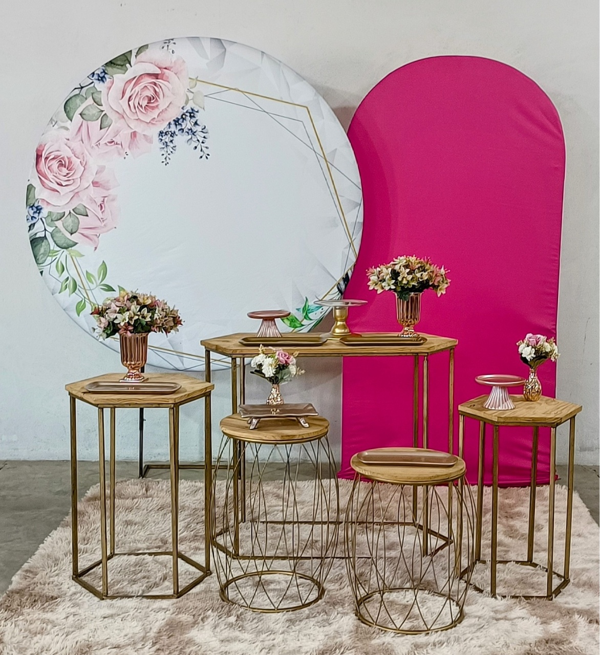 Composição Floral Rose Com Pink - MM Pegue e Monte e locação 