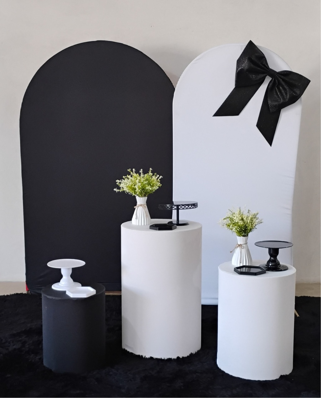 Kit Romano Preto E Branco Laço - MM Pegue e Monte e locação 