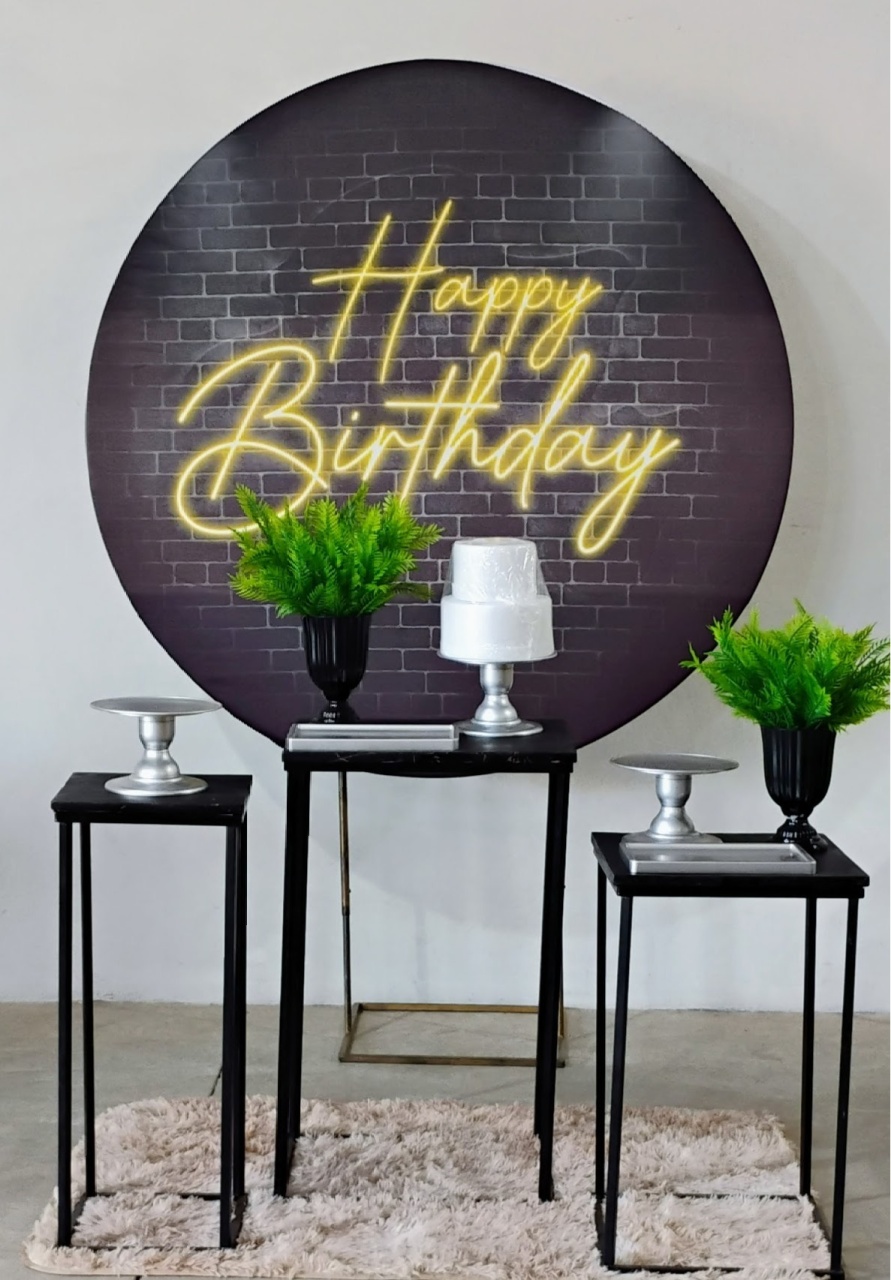 Kit Happy Birthday Mesas Pretas Peças Prata - MM Pegue e Monte e locação 