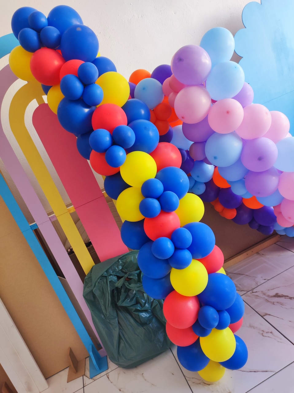 Arco - Promo - Wire Love Decor