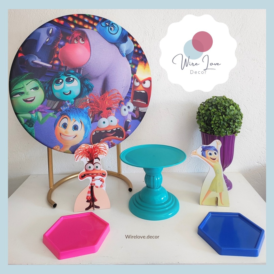 Kit Só Um Bolinho Divertidamente - Kit de Mesa - Wire Love Decor