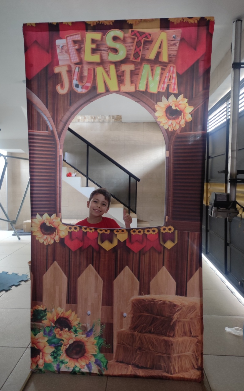 Painel Interativo 2X1 Festa Junina + Estrutura - Wire Love Decor