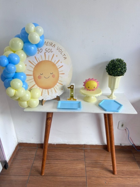 Festinha +  Mesa + Balão /   Primeira Volta Ao Sol  - Sonhadafesta