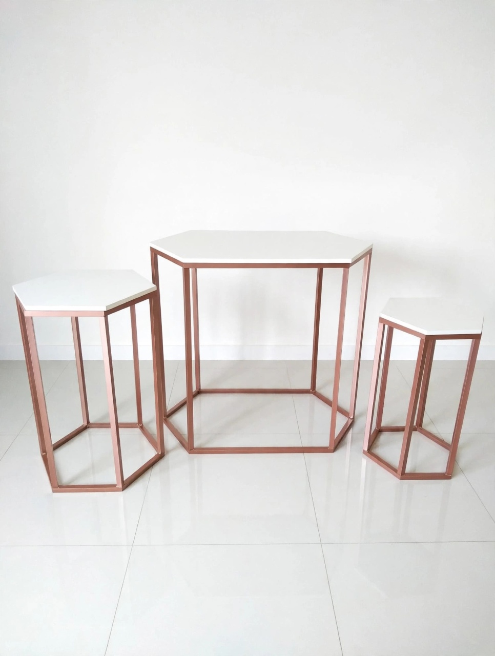 Trio de Mesa Hexagono - Louise'sDecor 