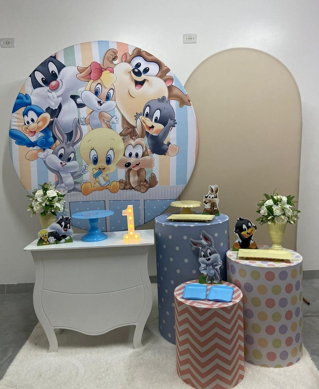 Kit Luxo Looney Tunes   - A FESTA E DECORAÇÃO