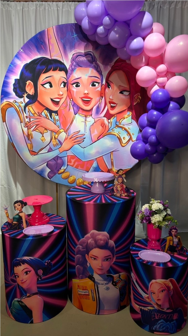 Guerreira K-Pop Kit Completo Com Balões - A FESTA E DECORAÇÃO