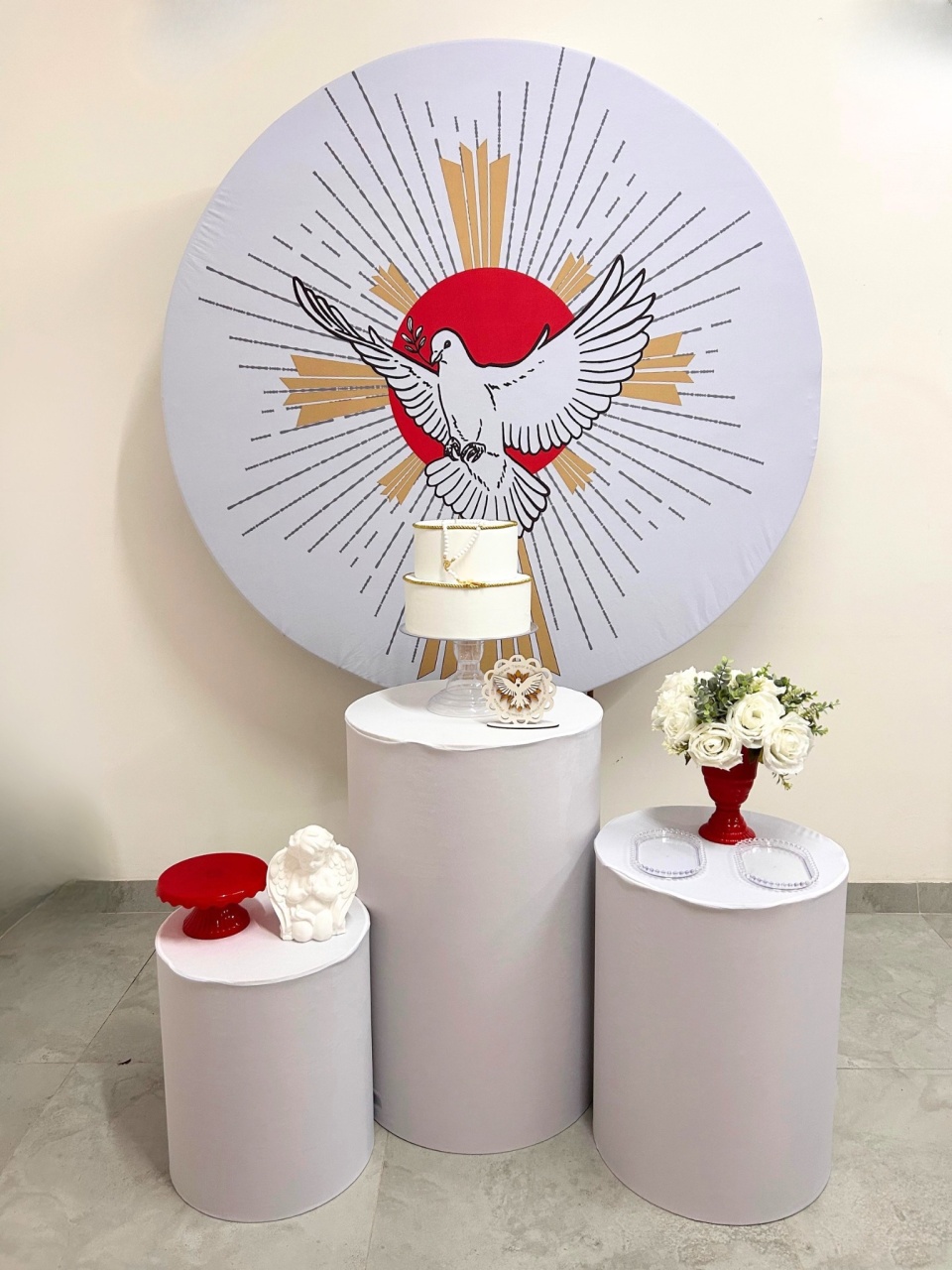 Kit Básico Espírito Santo Vermelho E Branco Crisma - A FESTA E DECORAÇÃO