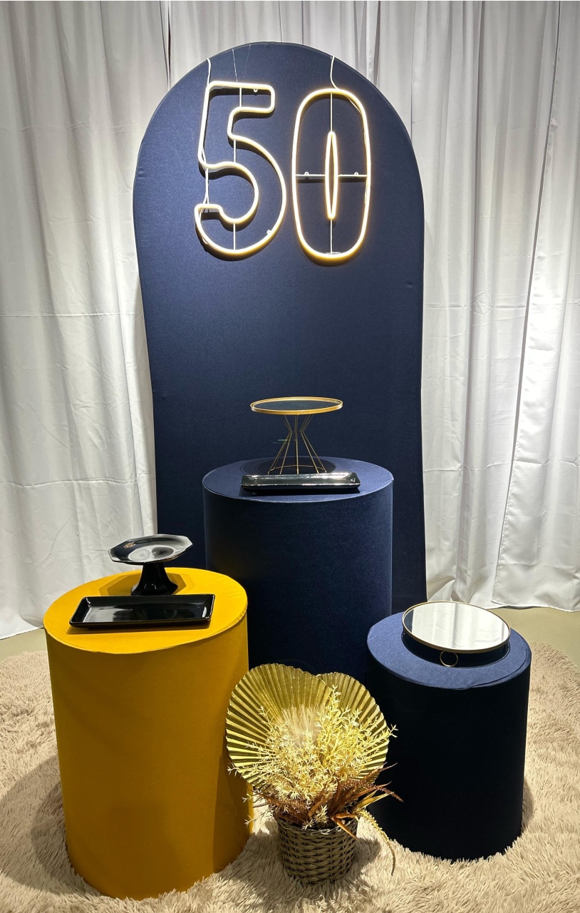 Kit Super Luxo Azul Marinho Com Mostarda - A FESTA E DECORAÇÃO