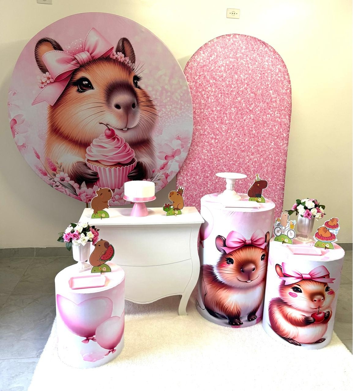 Capivara Rosa Kit  Luxo  - A FESTA E DECORAÇÃO