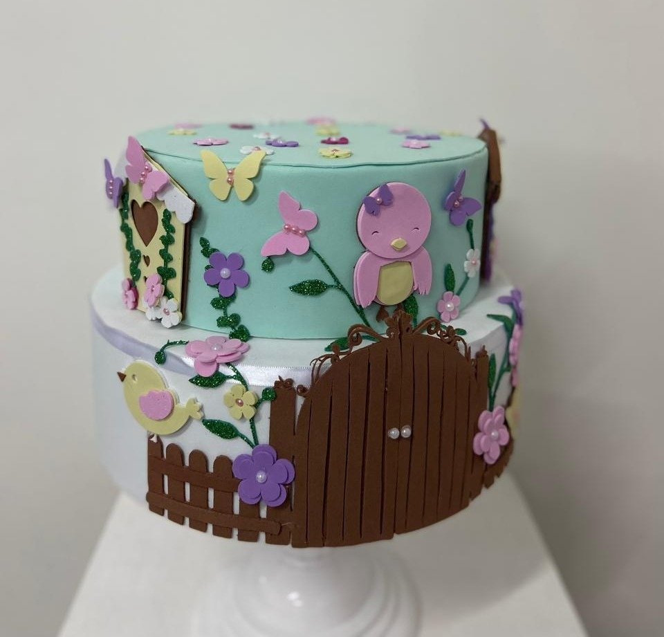 Bolo Fake Jardim Encantado - A FESTA E DECORAÇÃO