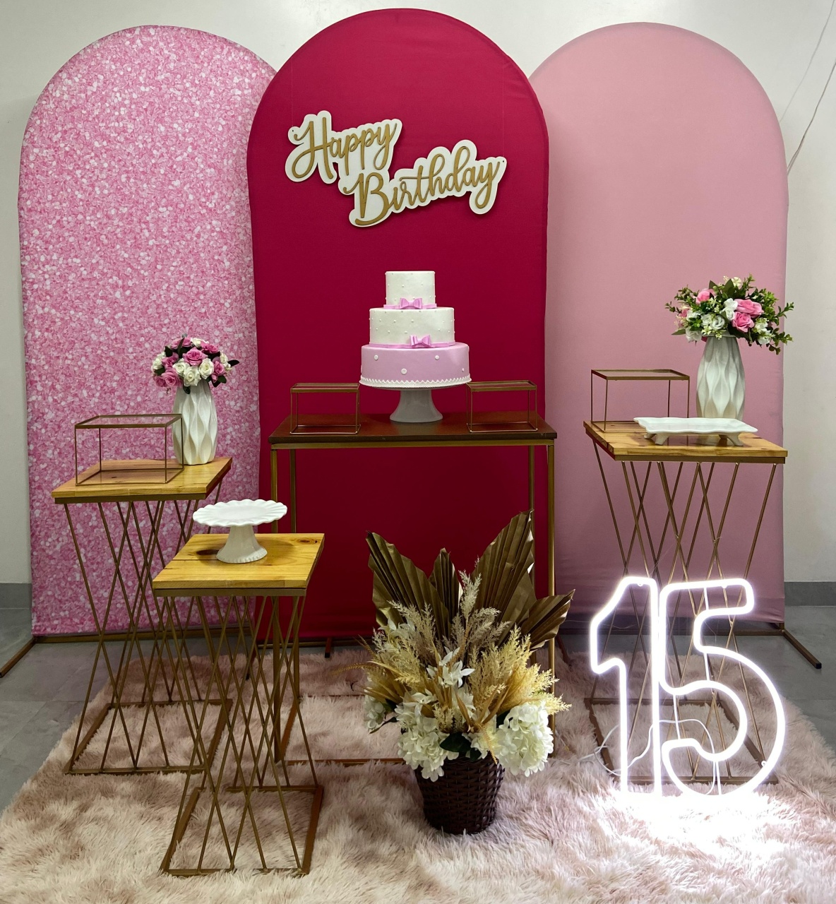 15 Anos Kit Trio Romano Rosa  Gliter - A FESTA E DECORAÇÃO