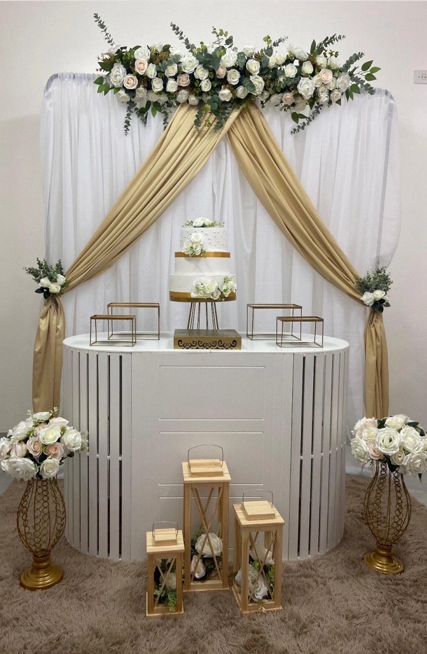 Kit Casamento Dourado 1 Mesa - A FESTA E DECORAÇÃO