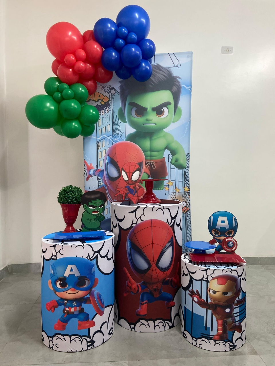 Kit Completo Com Balões Retangular Heróis Baby   - A FESTA E DECORAÇÃO