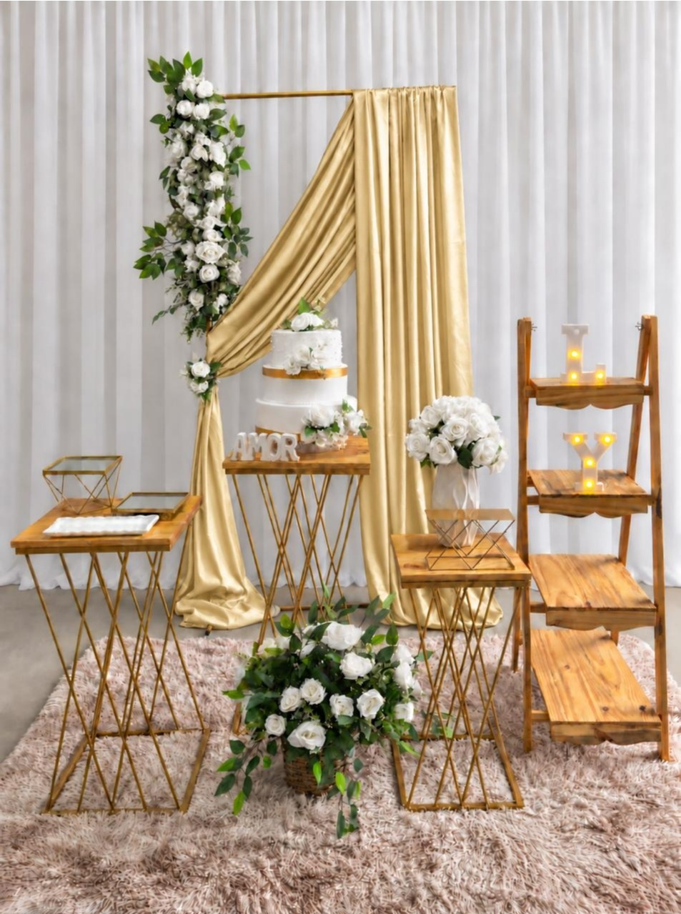 Kit Casamento Dourado Com Cortina - A FESTA E DECORAÇÃO