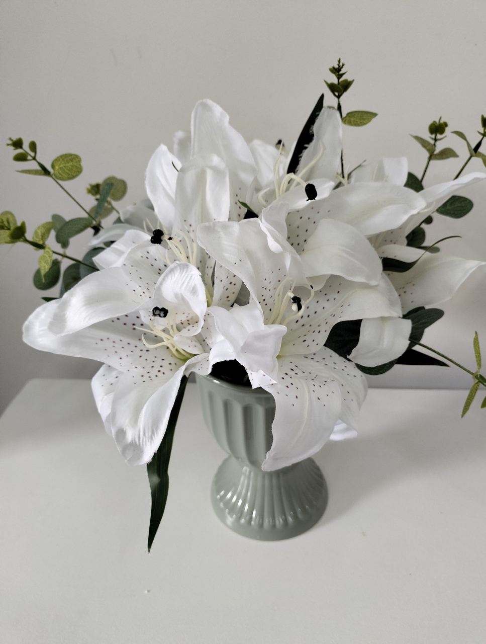 Arranjo Flor Lirio Branco - A FESTA E DECORAÇÃO