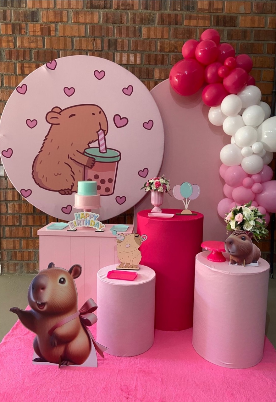 Kit Super Luxo Capivara Rosa Com Corações - A FESTA E DECORAÇÃO