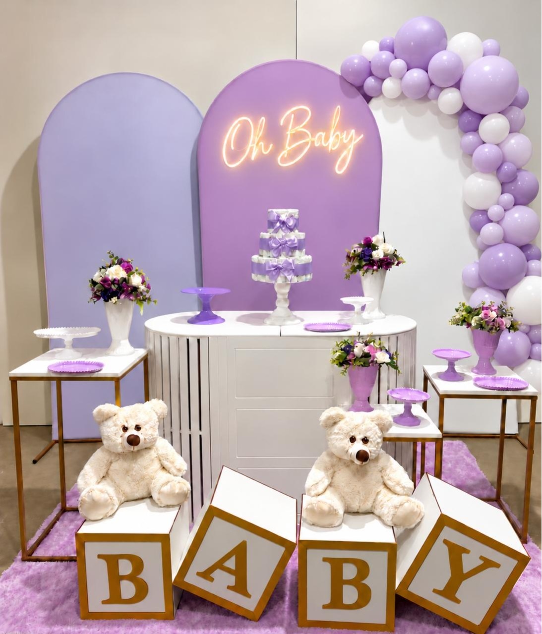 Composição Lilas E Branco Com Balão Chá de Bebê - A FESTA E DECORAÇÃO