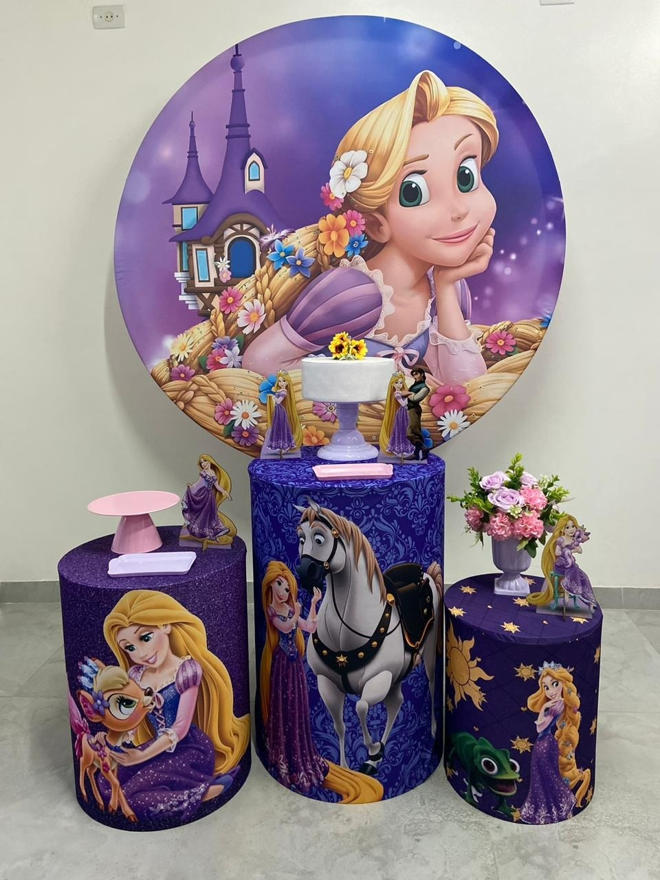 Kit Básico Rapunzel Enrolados  - A FESTA E DECORAÇÃO