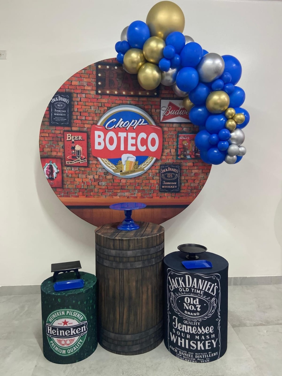 Kit Completo Com Balões Boteco Chopp - A FESTA E DECORAÇÃO