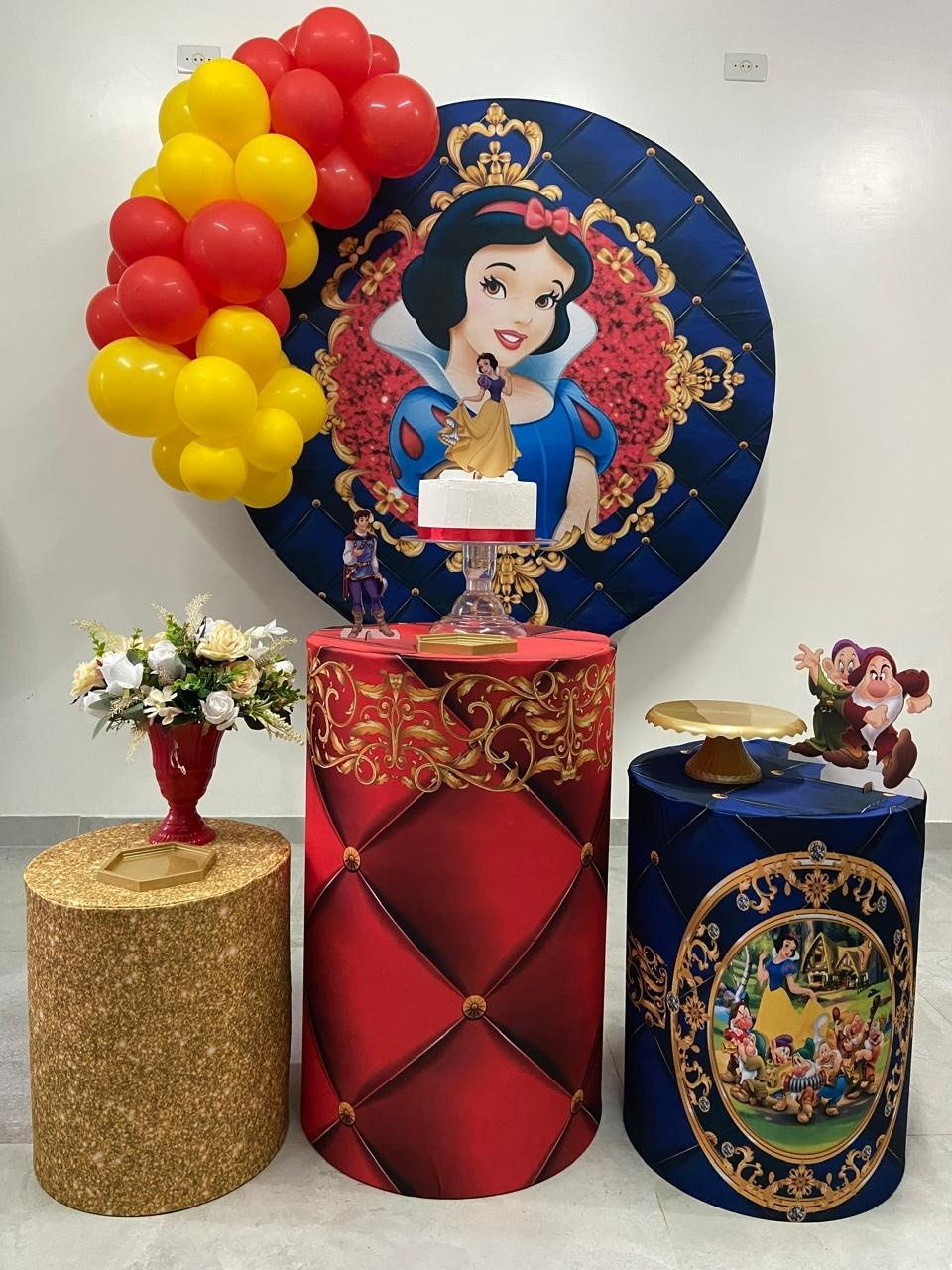 Kit Completo Com Balões Branca de Neve  - A FESTA E DECORAÇÃO