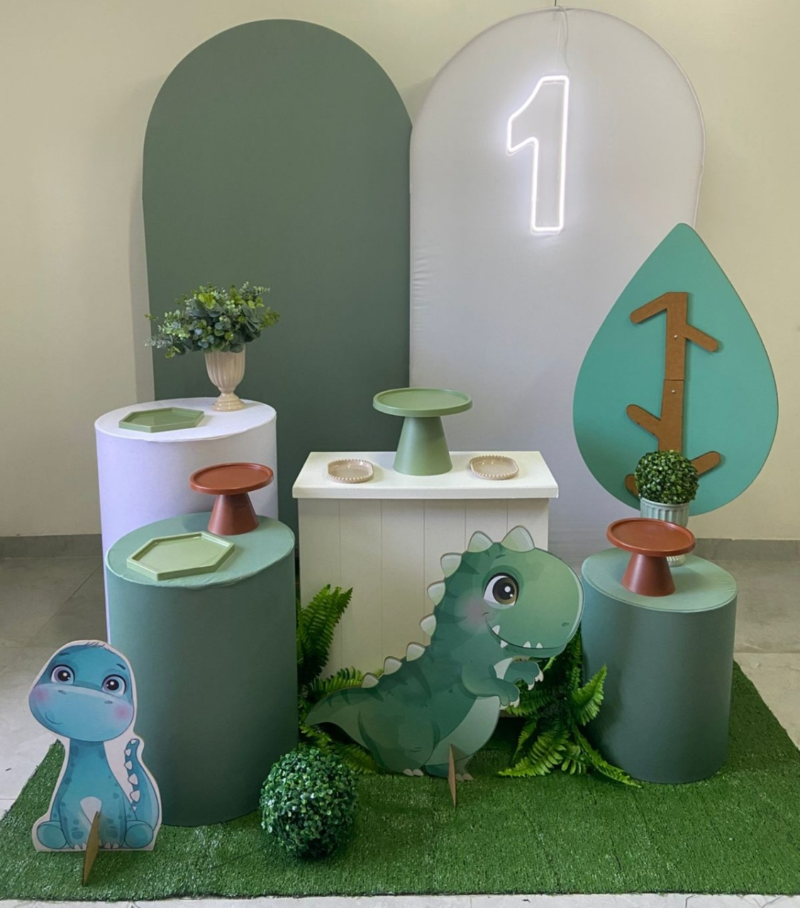 Dinossauro Verde E Branco Kit Especial - A FESTA E DECORAÇÃO