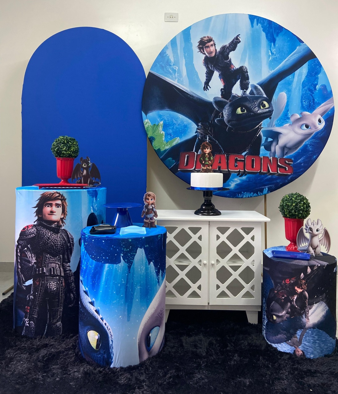 Kit Super Luxo Como Treinar Meu Dragão - A FESTA E DECORAÇÃO