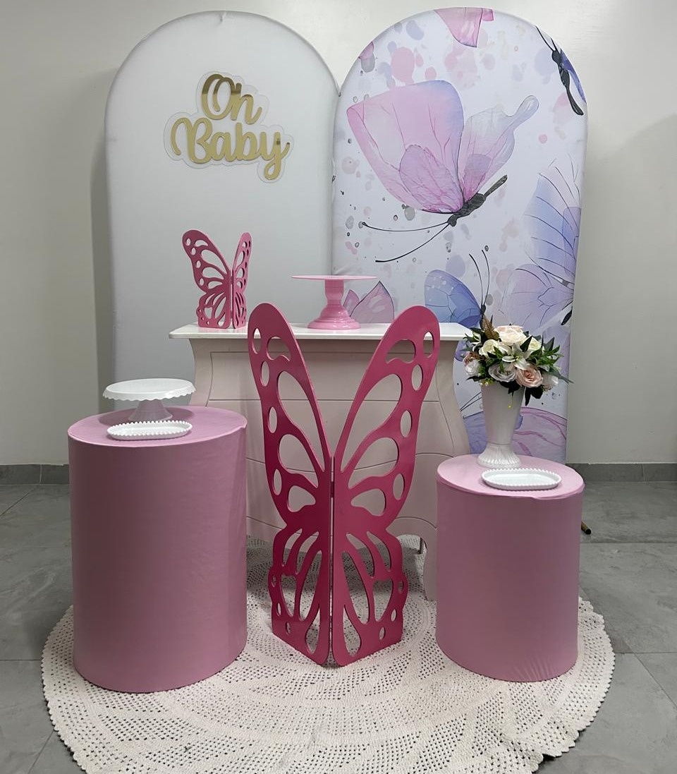 Dois Romanos, Borboleta Lilás E Branco Com Mesas Rosa Kit Luxo  - A FESTA E DECORAÇÃO