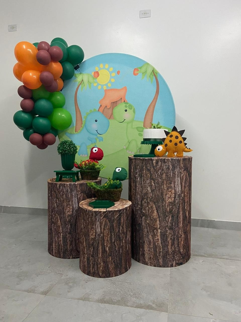 Dino Baby Kit Completo Com Balões  - A FESTA E DECORAÇÃO