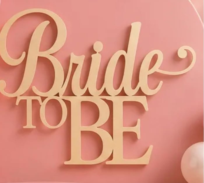 Placa Bride To Be Mdf Dourado 5Ox30Cm - A FESTA E DECORAÇÃO
