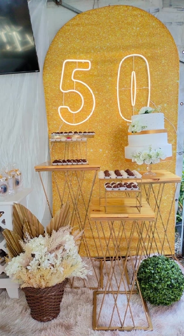 Painel Romano Gliter Dourado Kit Luxo  - A FESTA E DECORAÇÃO
