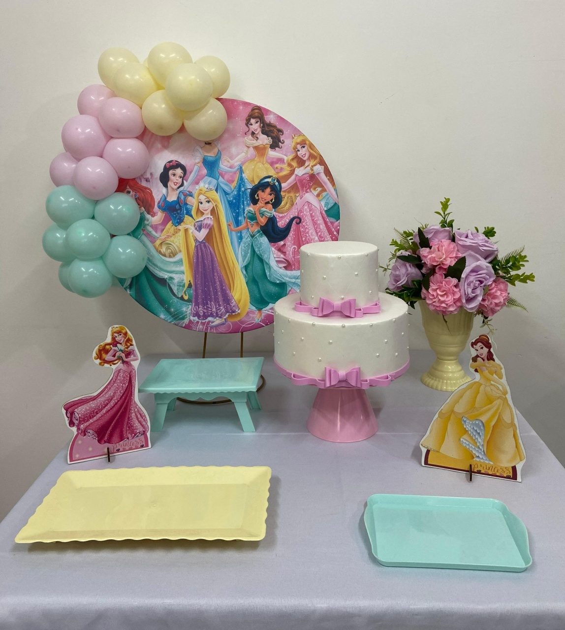 Kit Festa Na Mesa M Princesas  - A FESTA E DECORAÇÃO