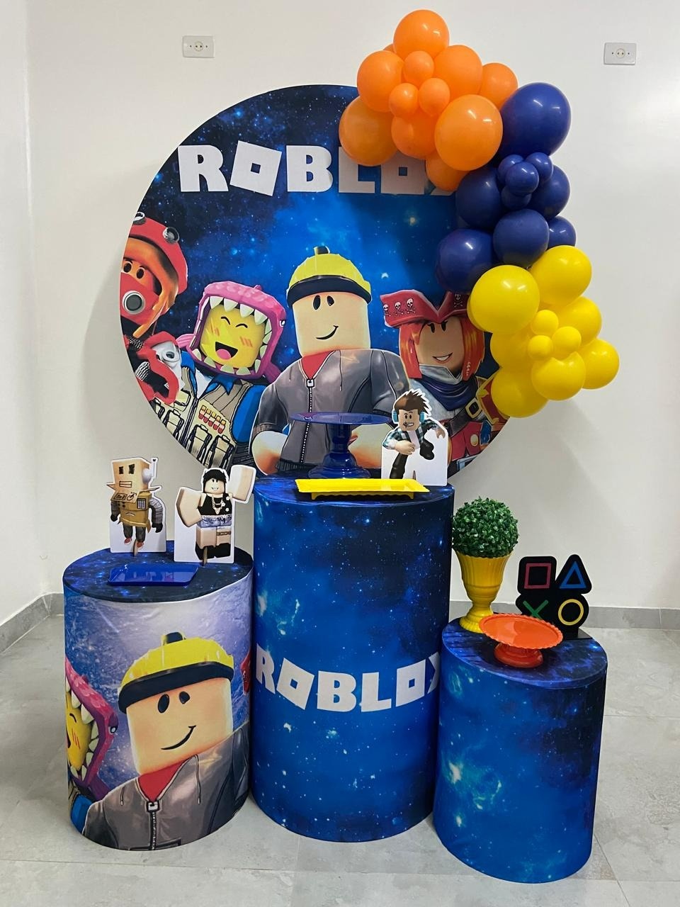 Kit Completo Com Balão Roblox  - A FESTA E DECORAÇÃO