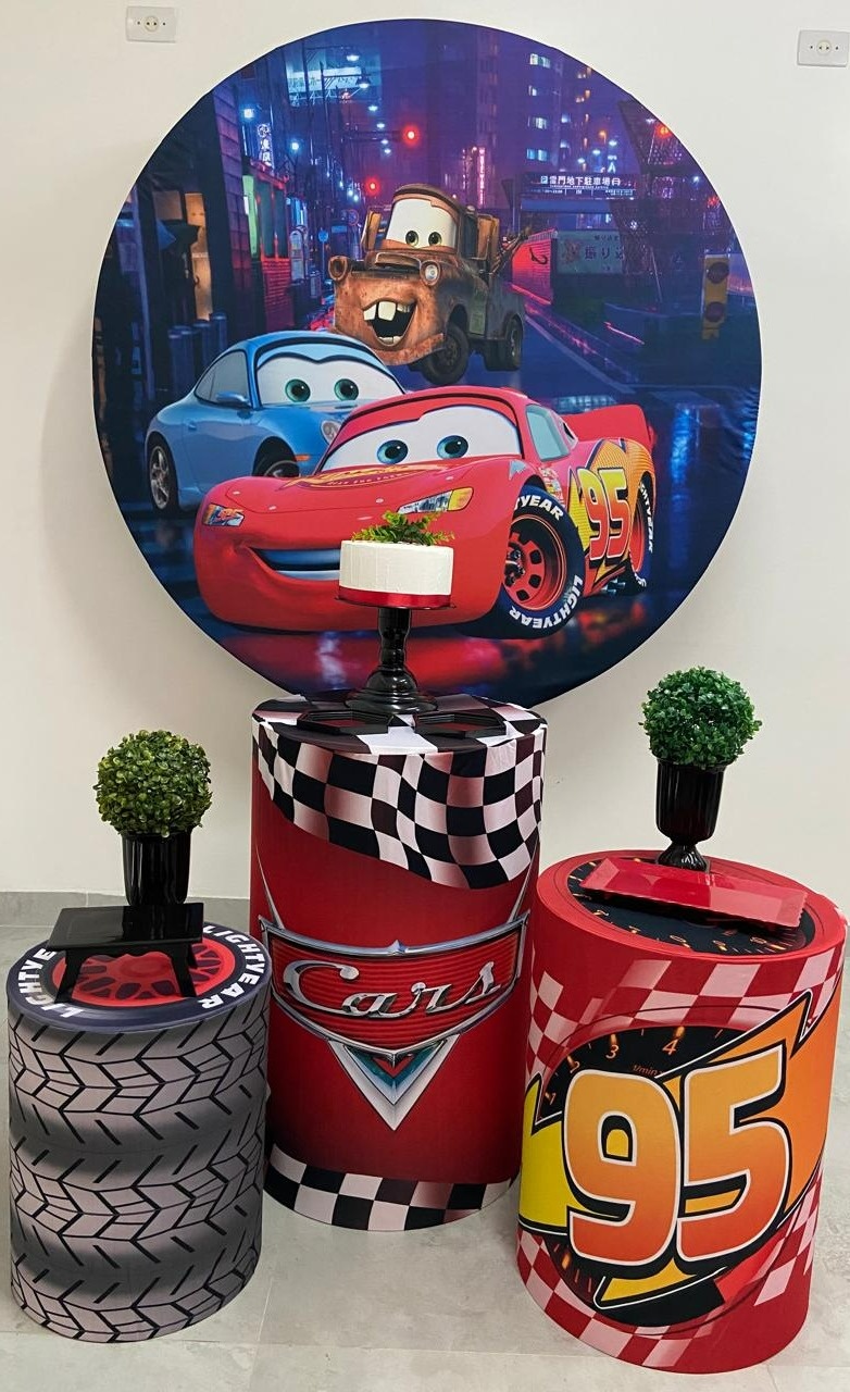 Kit Básico Carros Mac Queen  - A FESTA E DECORAÇÃO