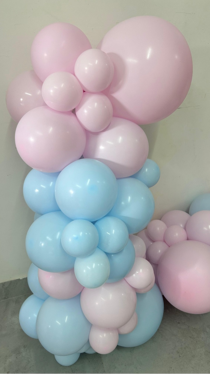 Arco de Balões Desconstruído 1,00M Nas Cores Do Tema ( Tons Simples) - A FESTA E DECORAÇÃO