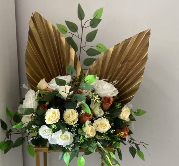 Arranjo de Flor Neutro Para Pedestal - A FESTA E DECORAÇÃO
