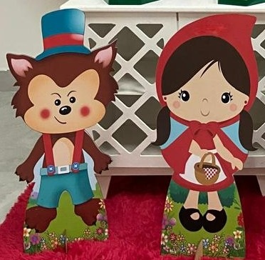 Toten Chapeuzinho Vermelho E O Lobo - A FESTA E DECORAÇÃO