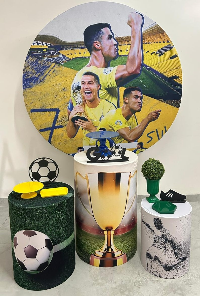 Cristiano Ronaldo Futebol Kit Básico - A FESTA E DECORAÇÃO