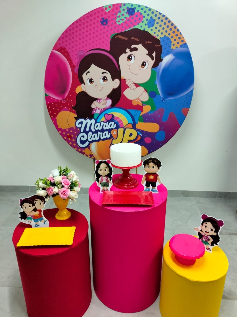 Kit Básico Maria Clara E Jp Menina - A FESTA E DECORAÇÃO