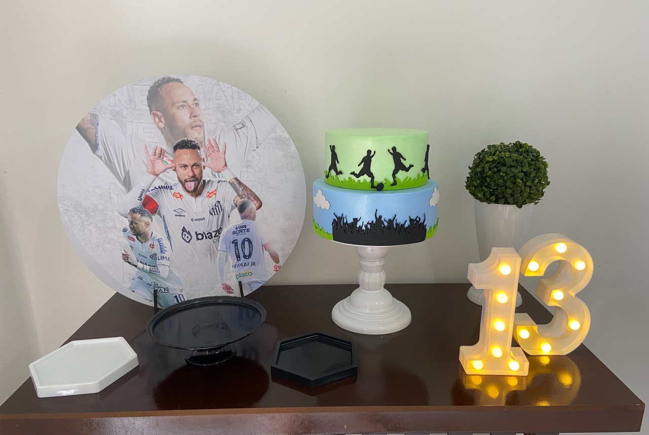 Kit Festa Na Mesa P Neymar Futebol  - A FESTA E DECORAÇÃO