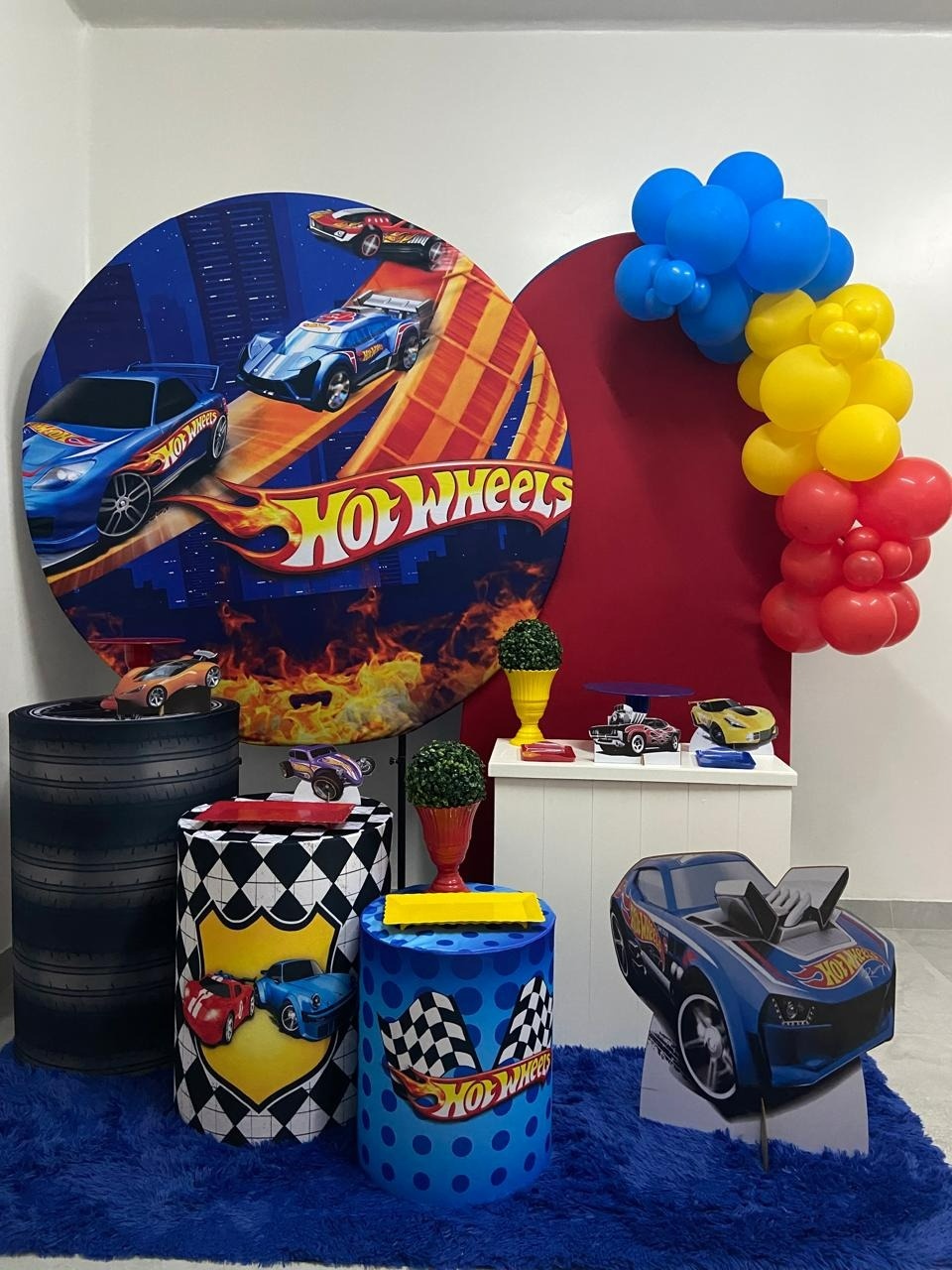 Hot Wheels Kit Super  Luxo  - A FESTA E DECORAÇÃO