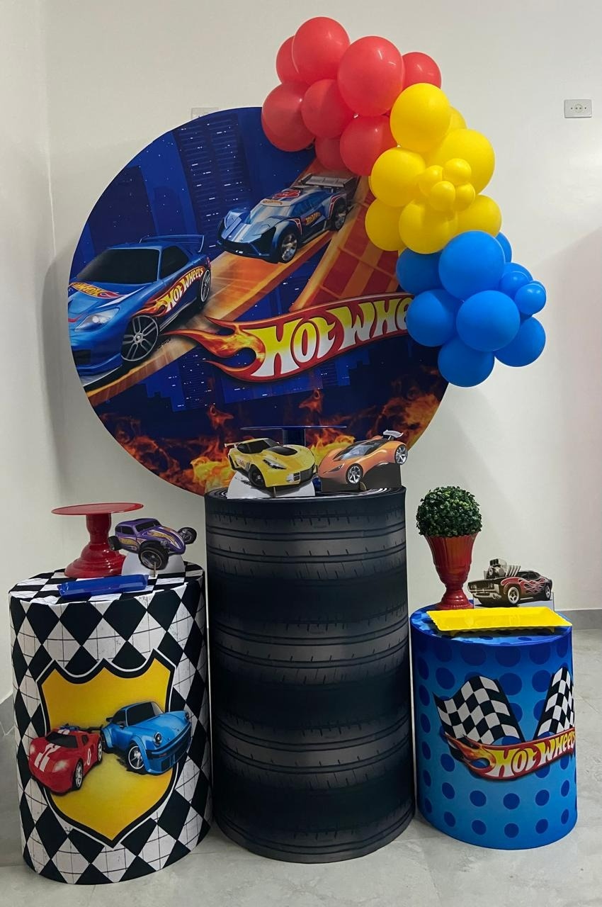 Kit Completo Com Balão Hot Wheels  - A FESTA E DECORAÇÃO