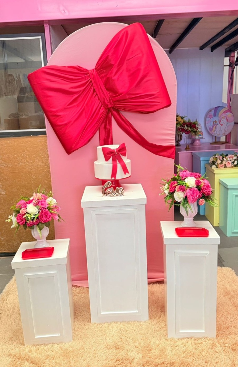 Romano Rosa Bebe + Bomber Cubos + Laço Vermelho  - suh pegue monte 