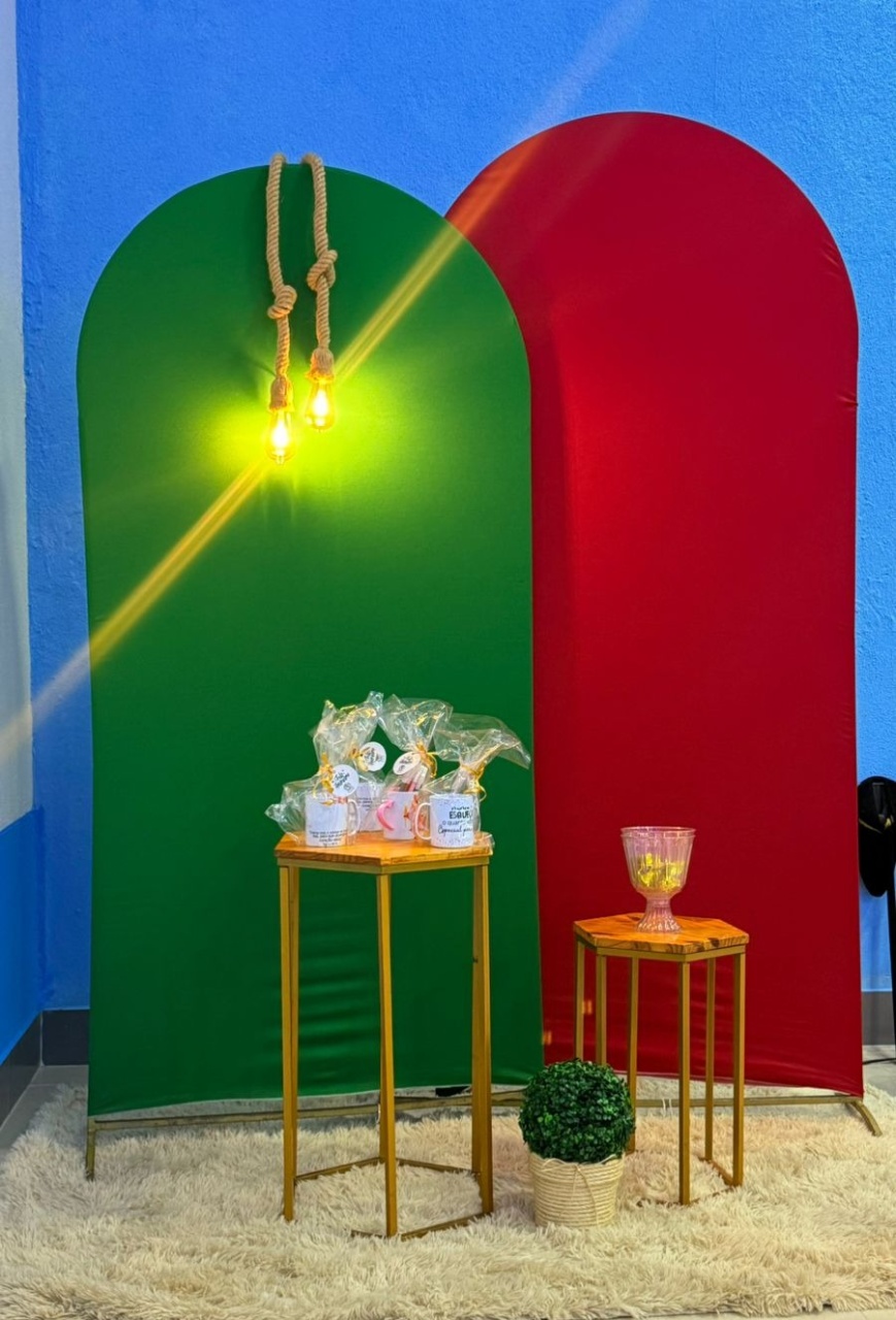 Romano Verde Escuro E Vermelho +Sextavadas M E P + Cordas de Luz - suh pegue monte 