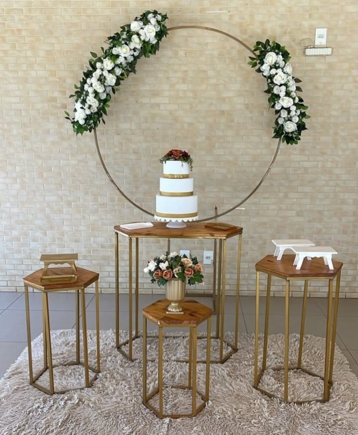 Redondo Minimalista + Kit Sextavadas + Arranjos Brancos - suh pegue monte 