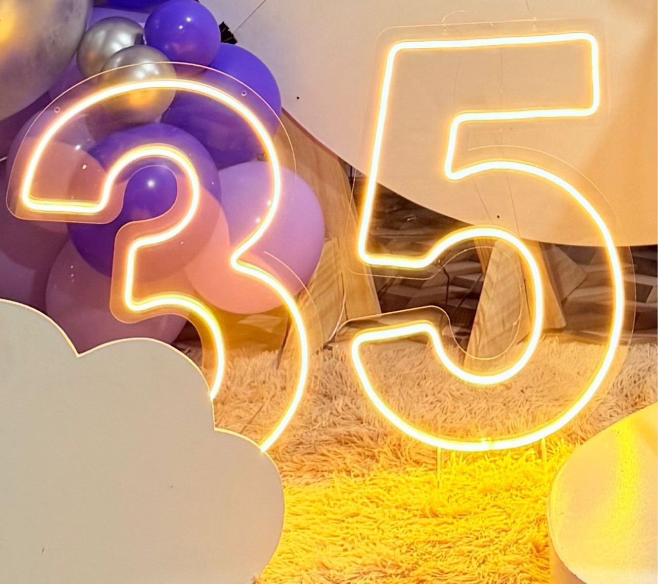 Idade 35 Em Led (G) - suh pegue monte 