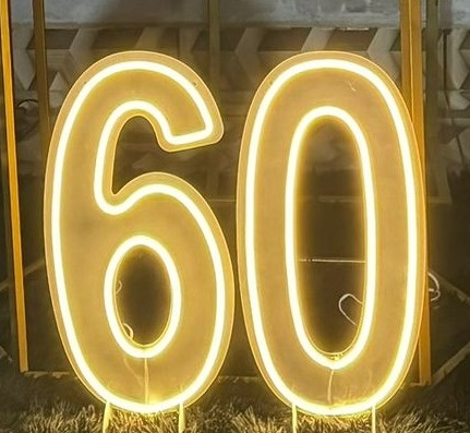 Idade 60 Em Led  - suh pegue monte 