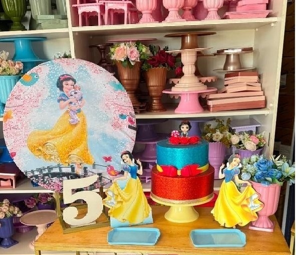 Festa Na Mesa Branca de Neve (Sem Mesa)  - suh pegue monte 